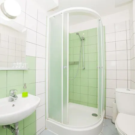 Хостел Patio Dorms *