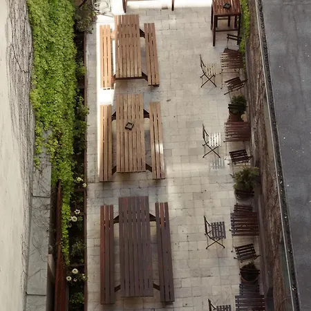 Patio Dorms Vandrerhjem Bratislava