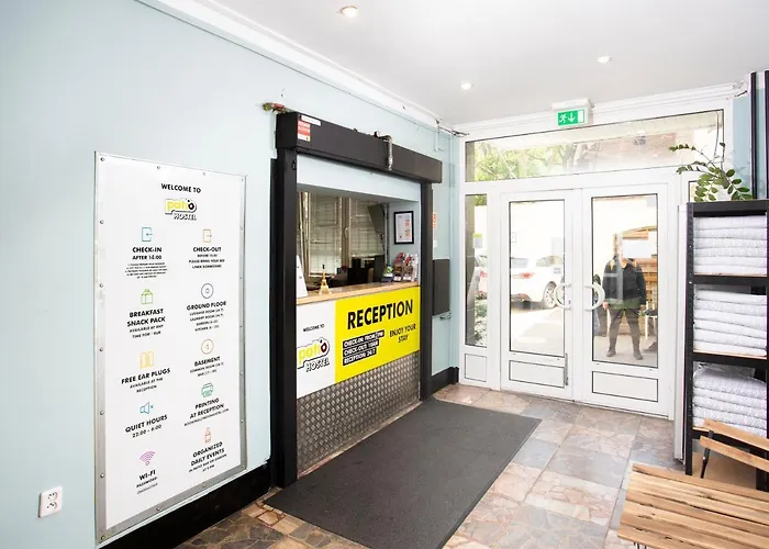 Patio Dorms Hostel *